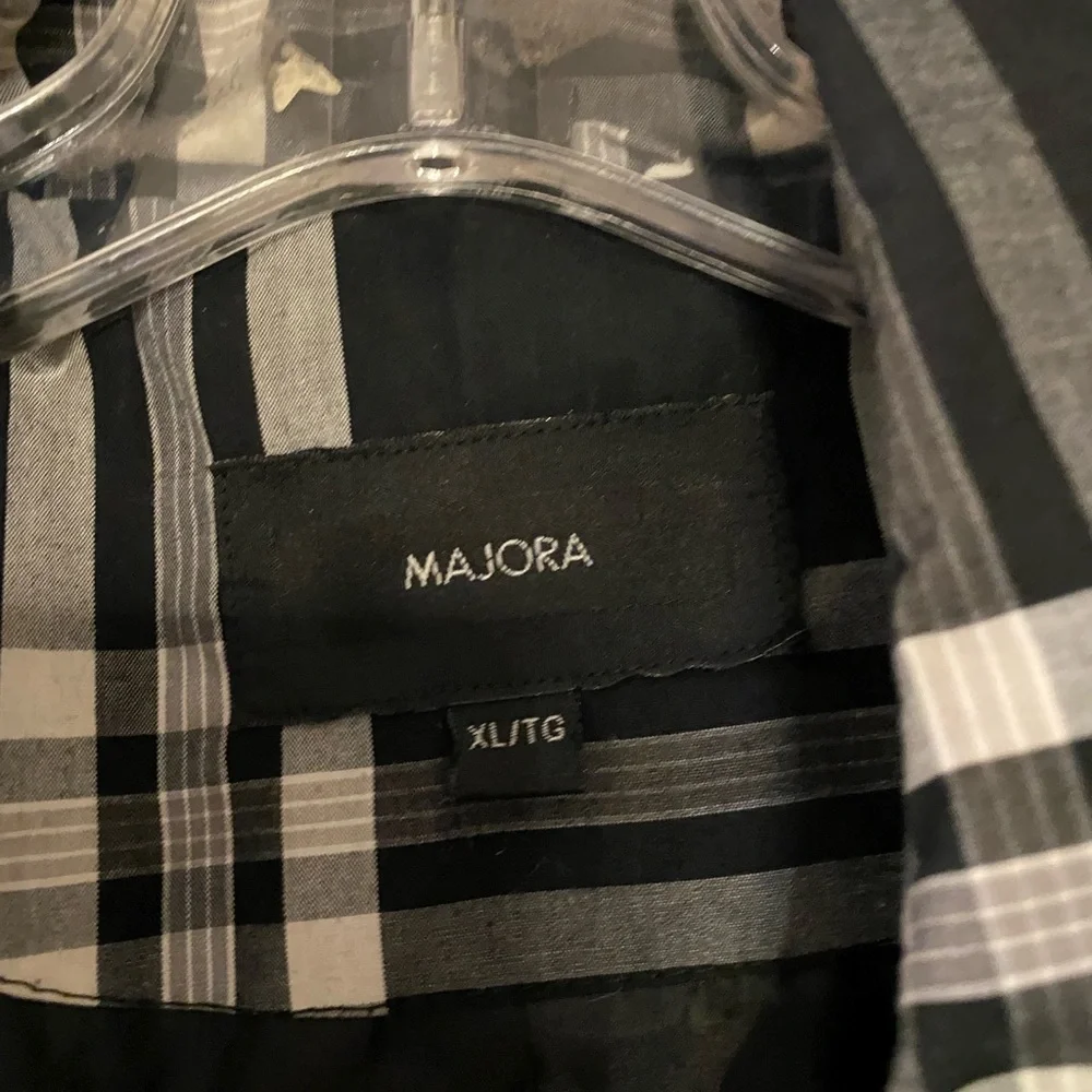 Spring coat - Picture 3 of 3